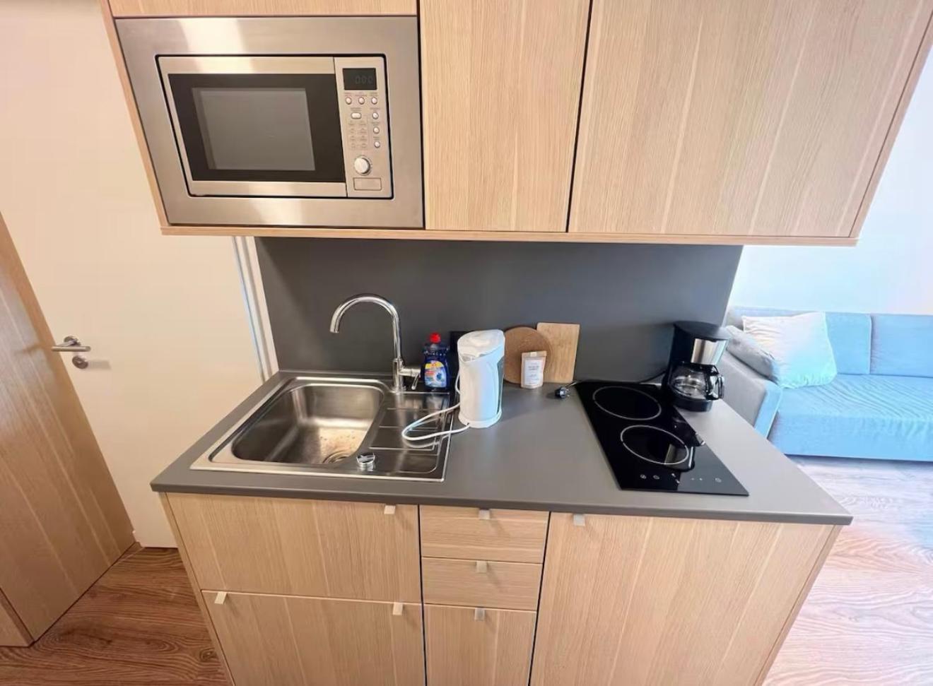 Appartement Modern In & Free Gym Access Berlijn