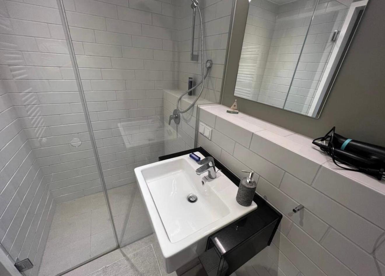 Modern In & Free Gym Access Appartement